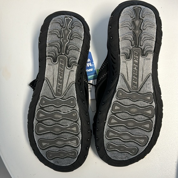 NWT Skechers Reggae slides size 7 - Picture 2 of 2